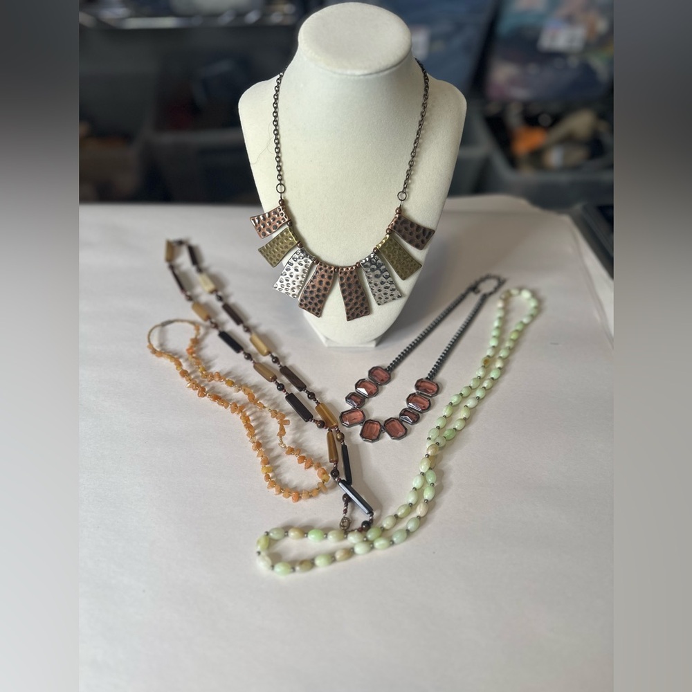 A Lot of 5 Necklaces
